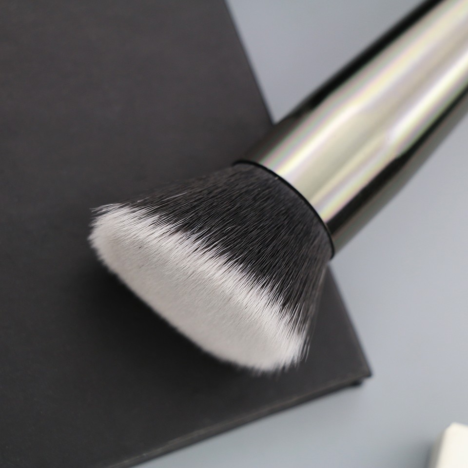 2022 contour single round foundation makeup brush